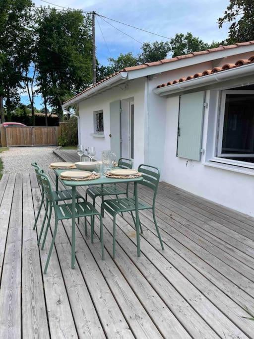 Willa Maisonnette Avec Jardin A Ares Zewnętrze zdjęcie